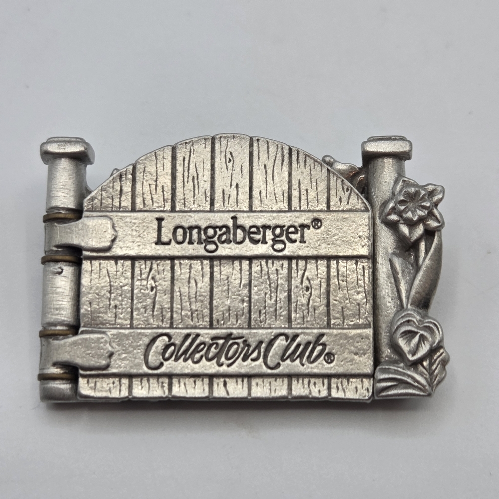 Vintage Longaberger Cottage Gate Collectors Club Lapel Pin / Tie On